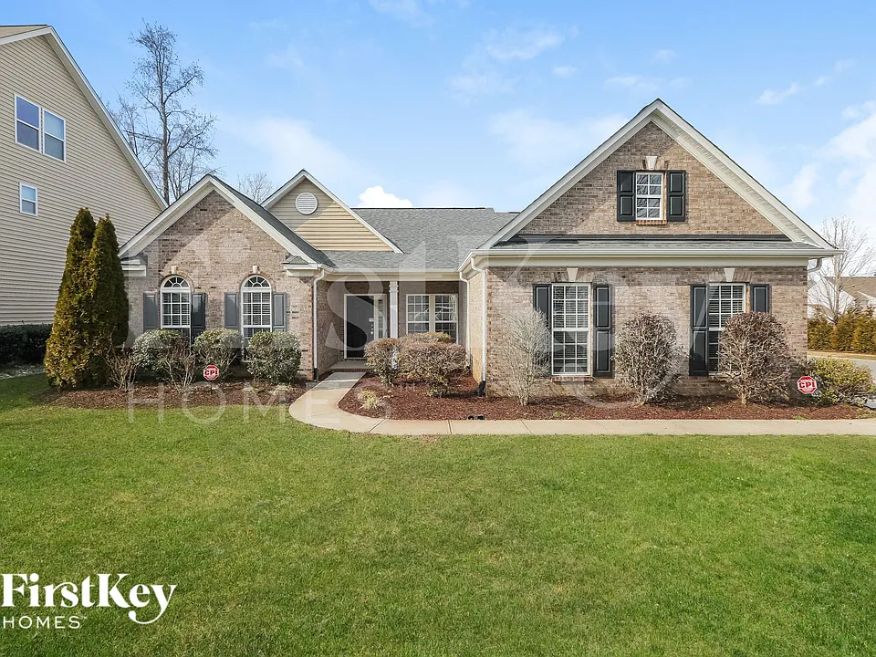 7002 Fountainbrook Dr