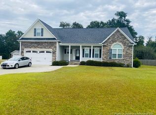 132 Hurdle Ln, Raeford, NC 28376