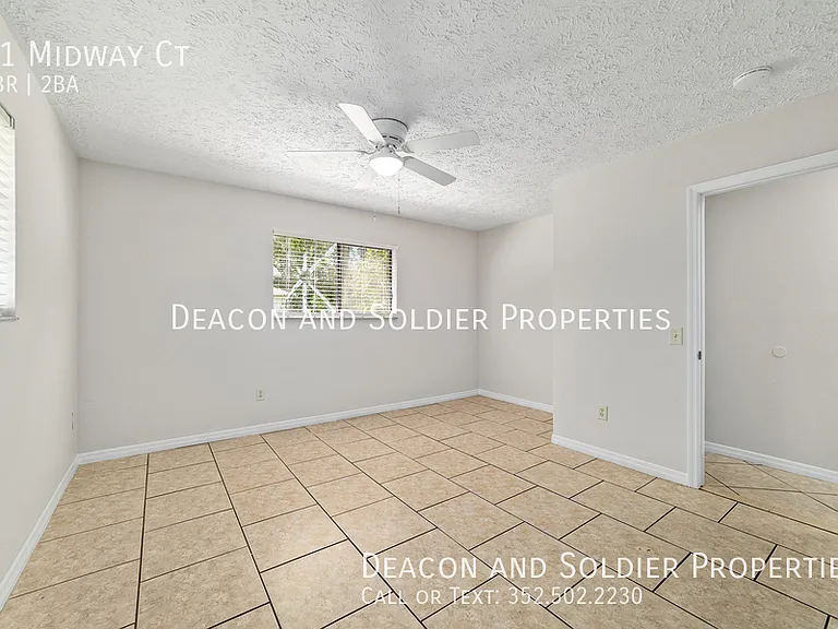 11 Midway Ct — Photo 18