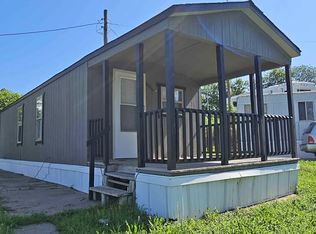 8868 E 18th Pl, Kansas City, MO 64126