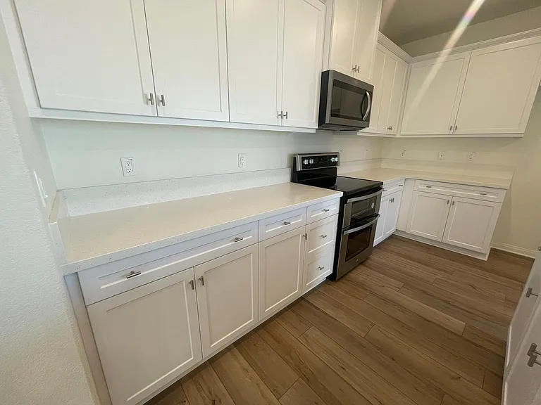 30819 Alister Ln — Photo 5