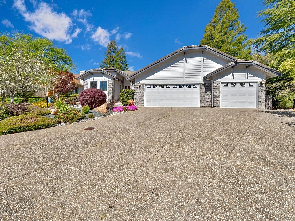 1st image of 2823 Burnett Dr