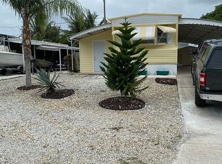 8324 SE Sandy Ln, Hobe Sound, FL 33455