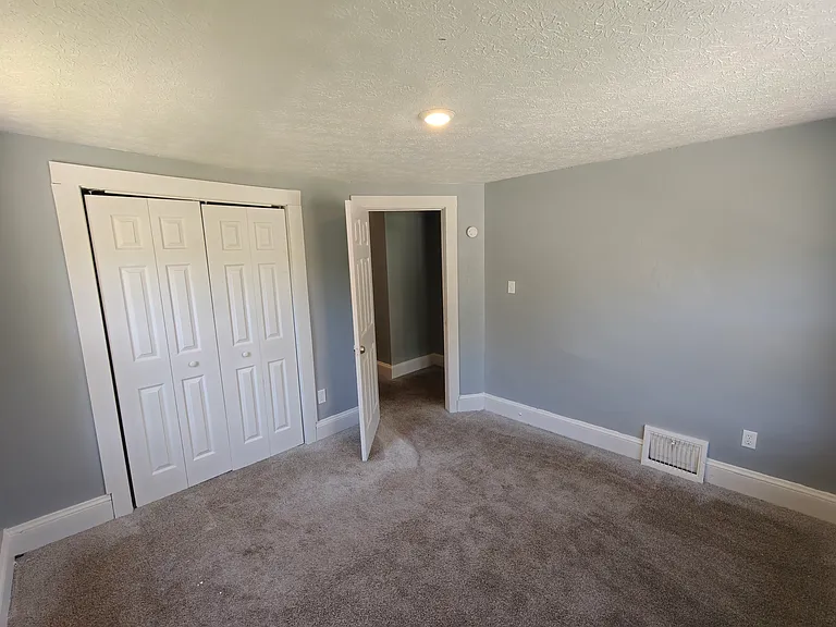 1024 Whittier Ave — Photo 17