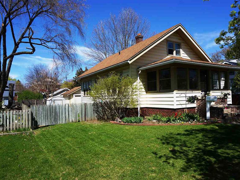 1st image of 1616 10th Ave
