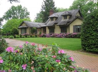 116 Country Club Dr, Waynesville, NC 28786