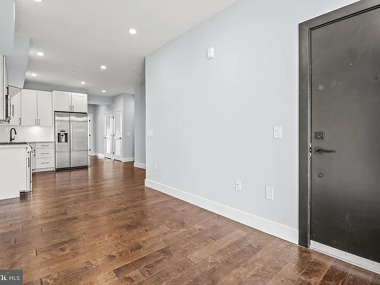 1101 Fern St NW #301 — Photo 8