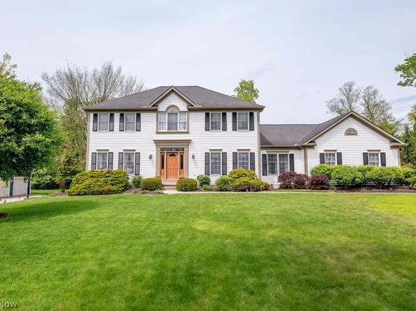 23 Brandywine Dr, Hudson, OH 44236