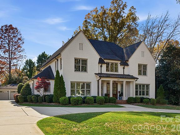 2nd image of 1219 Coddington Pl