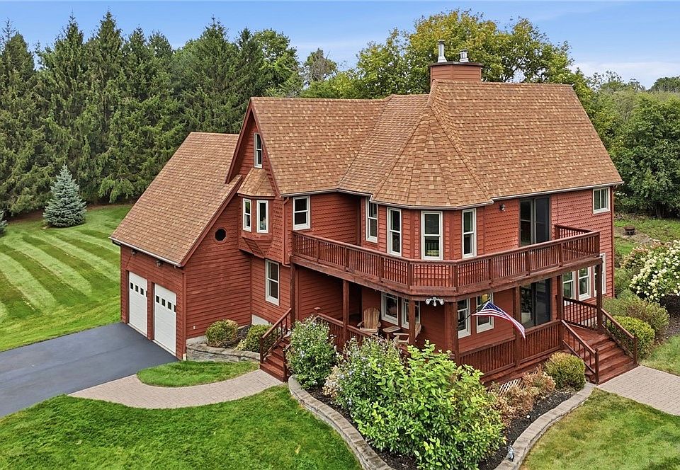 1st image of 275 Wilkinson Rd