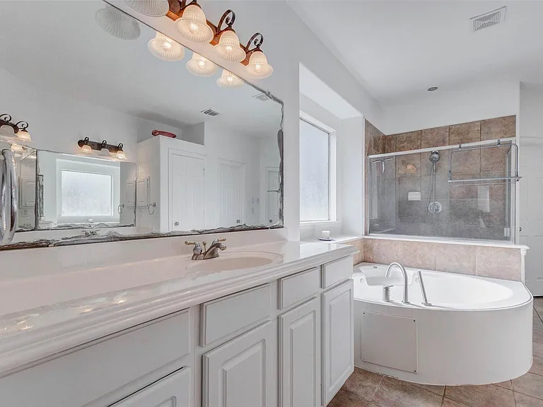 26511 Crescent Cove Ln — Photo 17