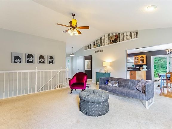 006-photo-living-room-6231014.jpg