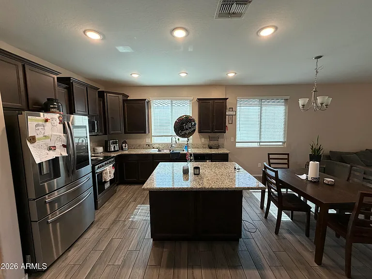 24740 W Jessica Ln — Photo 6