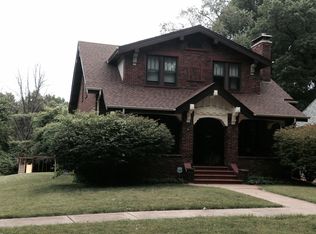 8328 Racquet Dr, Saint Louis, MO 63121