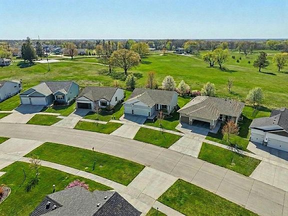 2nd image of 6706 NE 9th Ct