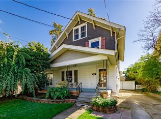 962 Hereford Dr, Akron, OH
