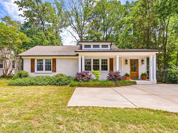 2406 Dellwood Dr, Greensboro, NC 27408