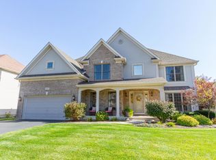 903 Tipperary St, Gilberts, IL 60136