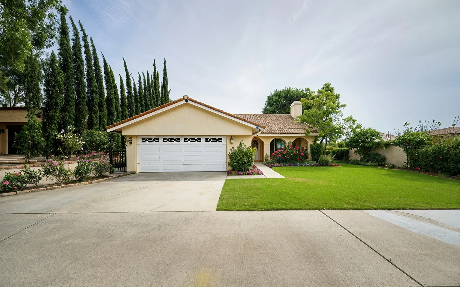 3 bed, 1858 sqft, $4,850 — Photo 1