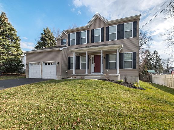 2nd image of 29 Martha Dr