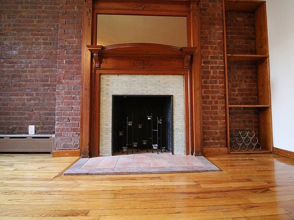 3rd image of 320 W 108th St APT 4B