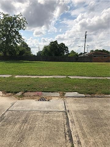 2nd image of 224 Jaguar Dr