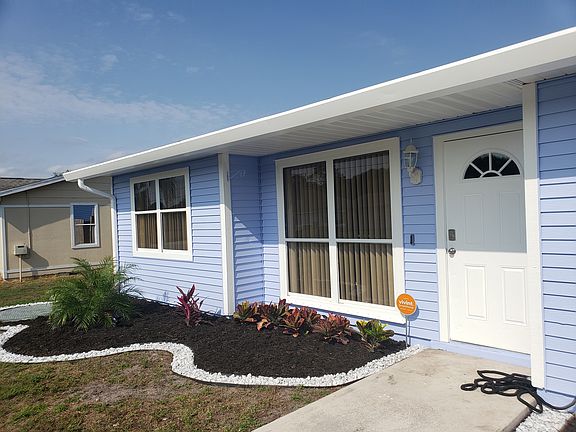 2nd image of 3601 SW Rosardo St