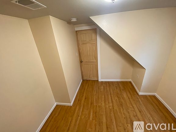 5th image of 2830 W 39th Pl #2