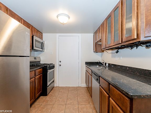 4th image of 9870 W Cordoba Ct #1D