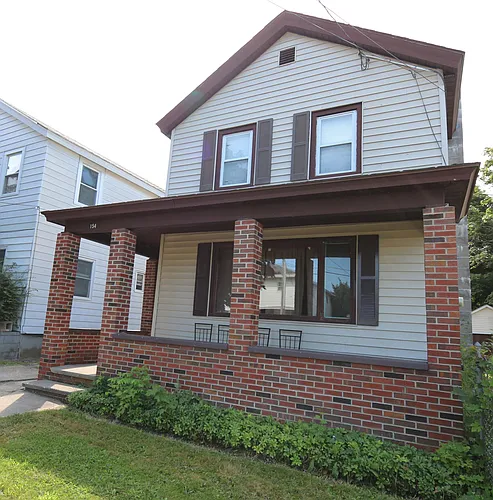 154 W Seneca St Photo 1