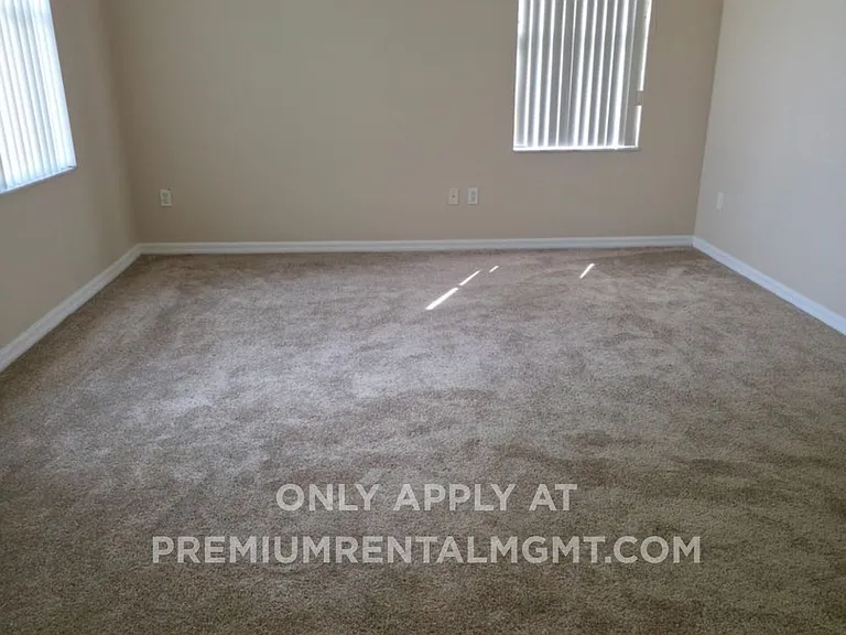 1110 Chervil Dr — Photo 3