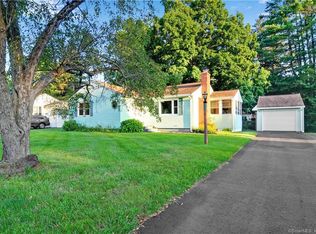 21 Maude Cir, Windsor, CT 06095