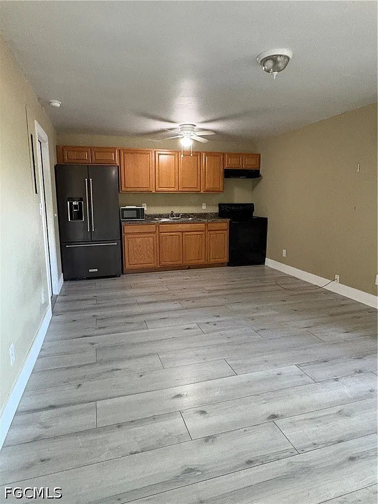 1 bed, 1.0 bath, 900 sqft, $995 — Photo 3