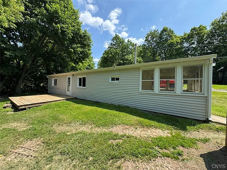 21 S Skaneateles St — Photo 20