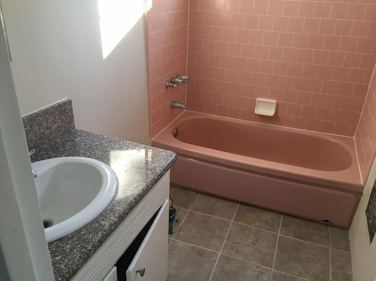 8400 Amigo Ave — Photo 4
