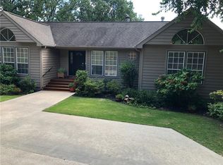 574 N Rockcliff Rd, Fayetteville, AR 72701