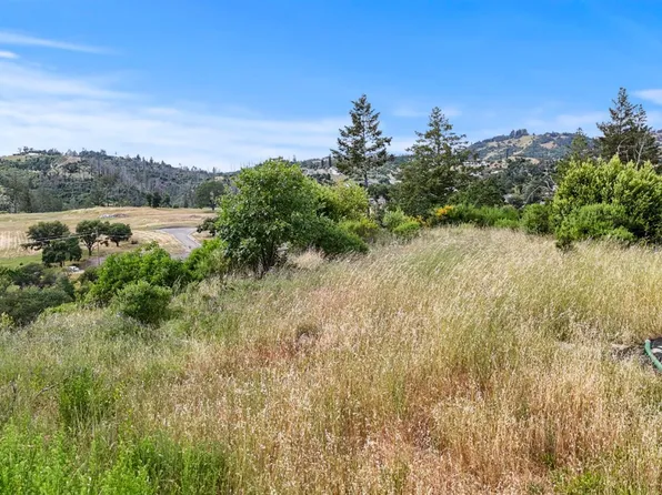 4030 Bridlewood Court, Santa Rosa, CA 95403