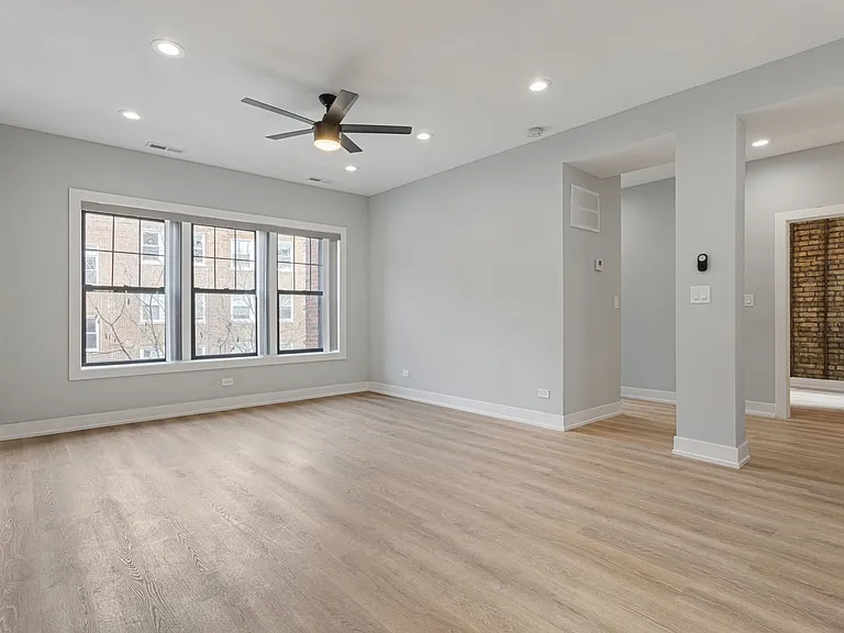 7642 N Eastlake Ter — Photo 34