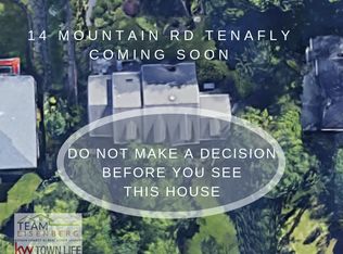 14 Mountain Rd, Tenafly, NJ 07670