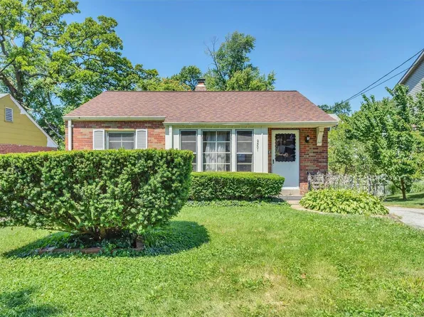 2501 Cecelia Ave, Saint Louis, MO 63144
