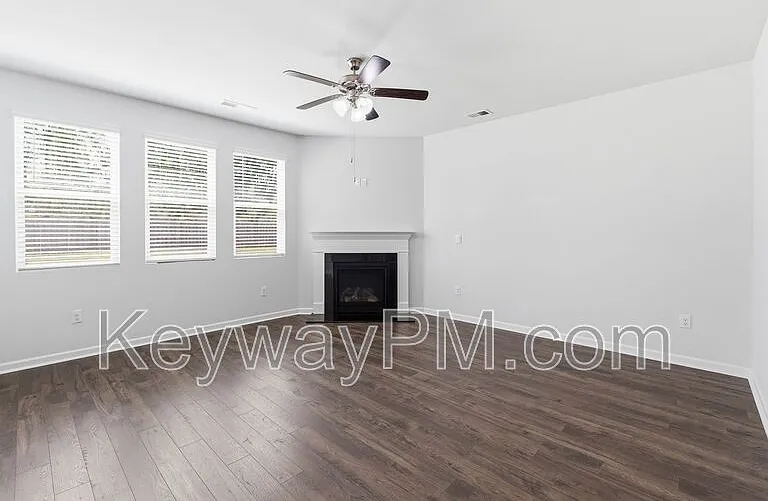 532 Myrtle Crst — Photo 5