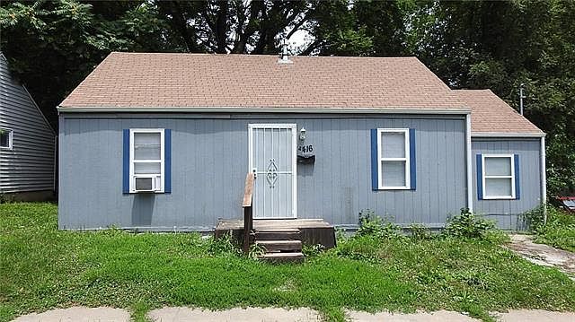 1st image of 4416 E 26th St