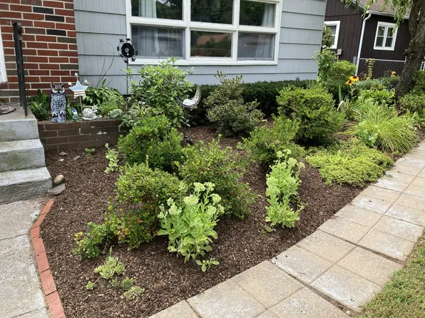 71 Chapel St, Shirley, MA 01464