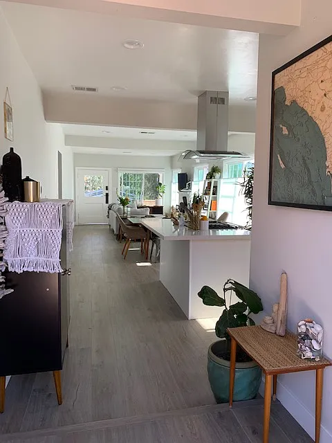 2 bed, 1000 sqft, $4,500 — Photo 4