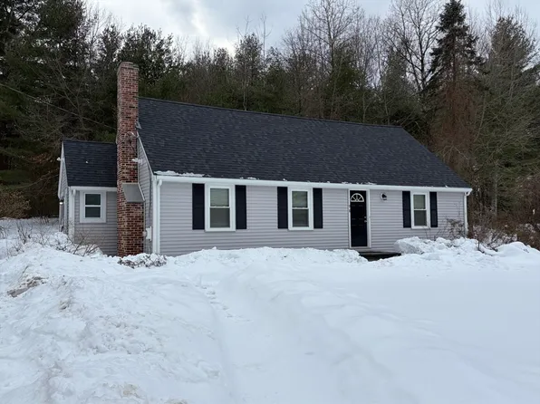 98 West St, Georgetown, MA 01833