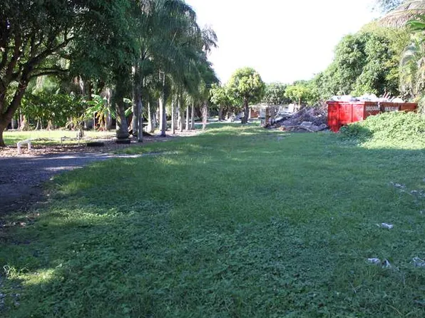 15796 SW 209th Ave, Miami, FL 33187