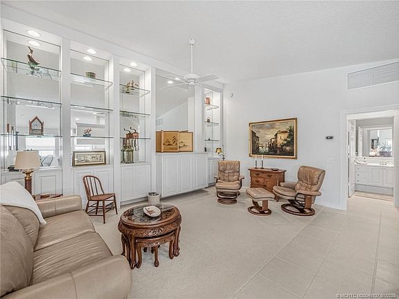 3rd image of 8436 SE Retreat Dr