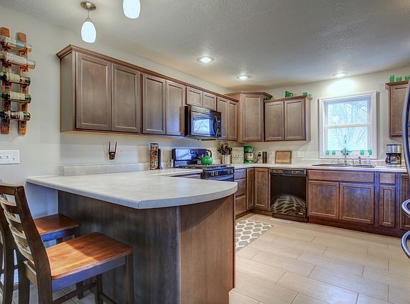 5th image of 1702 W North Shore Dr