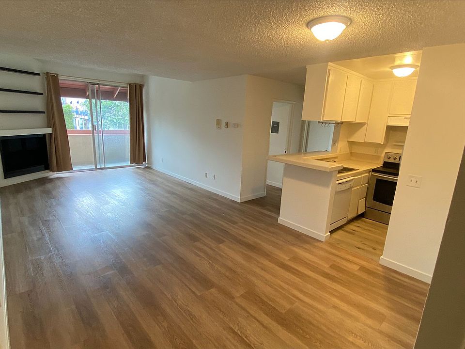 1st image of 2505 4th St APT 212