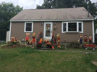 27 Bullard Ave, Worcester, MA 01605